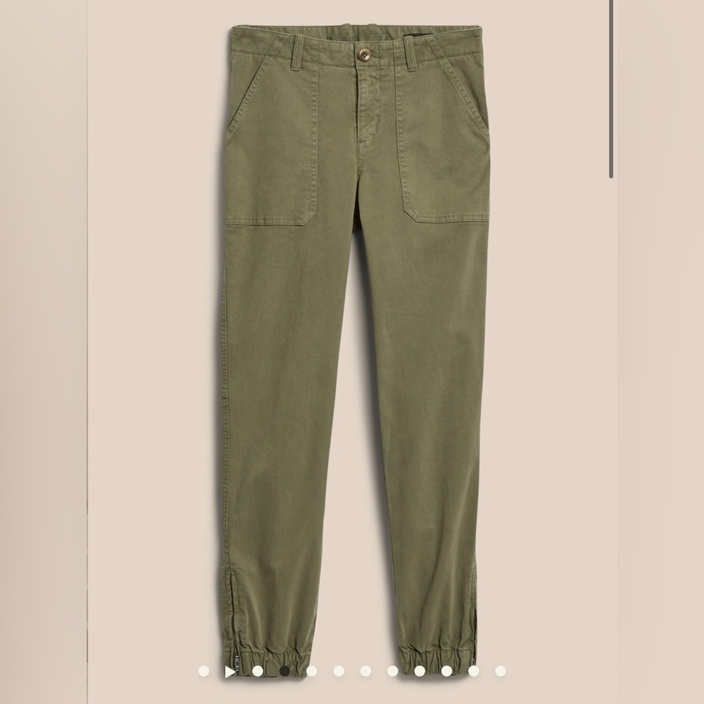 Banana Republic Chino Jogger Green Olive